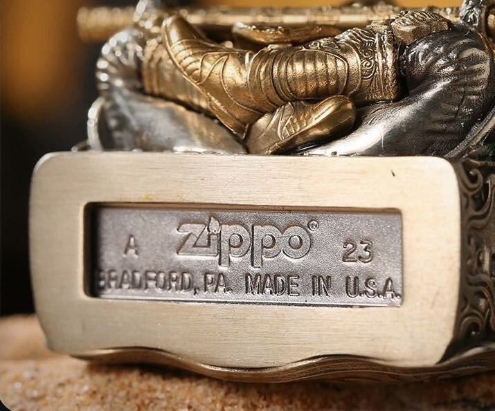 希少未使用1979年ゴールド色ZIPPO 希少未使用1979年ゴールド色ZIPPO