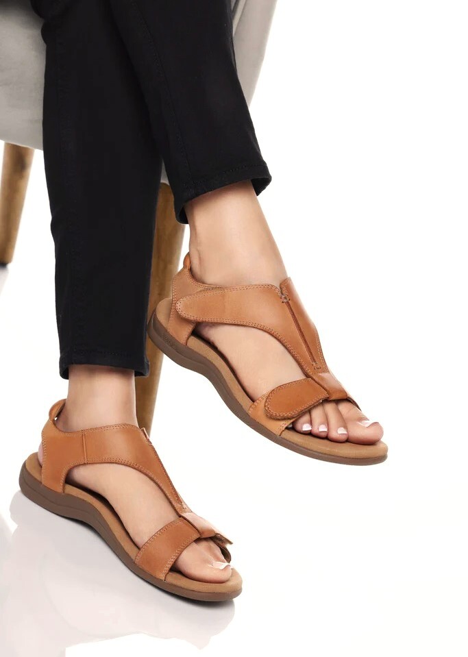 Taos Footwear Comfort Leather Walking footbed Sandals Taos The