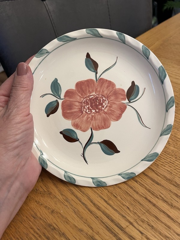 Vtg. Blue Ridge Southern Pottery Hand Painted Pink Flower Dessert Plate 7.25”