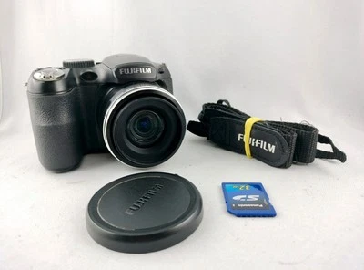 ✮ Fujifilm FinePix S2980 | [TESTED & TOP] | 18x Zoom | 14MP CCD Sensor | 32MB ✅ - Bild 1 von 4