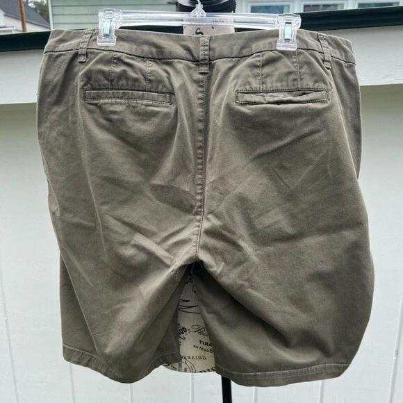JCPENNEY plus size green Bermuda high rise shorts with pockets eBay