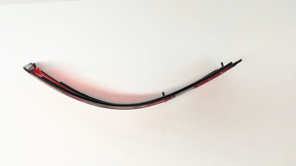 NOS PORSCHE 911 912 930 ORIGINAL LUZ TRASERA LENTE IZQUIERDA 1972 - 1989 HECHO EN ALEMANIA Foto 2 de 4