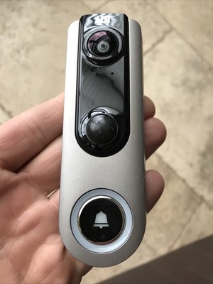ADT DBC835-V2 inalámbrica cámara de 