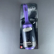 Wet Brush Pro The Hot Brush ThermaFlex Bristles 2 1/2" Ceramic Barrel Rubberized