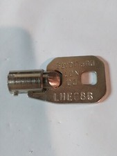 VINTAGE ARCADE VENDING MACHINE SLOT TUBULAR BARREL KEY ACE CHICAGO LHE 686