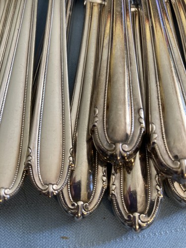 Wallace flatware silverplate 12 place service w/ extra's 'Lady Alice" 1937 92 pc - Picture 18 of 19
