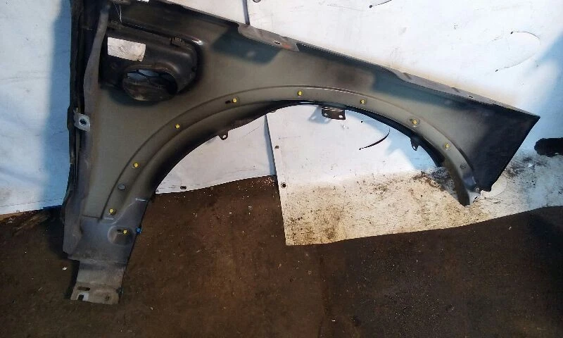 Guardabarros izquierdo conductor Land Rover LR4 10-16 Foto 2 de 4