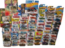 Hot Wheels  Matchbox Mattel Die-Cast Mixed Collection -- Lot of 75 Toy Cars 