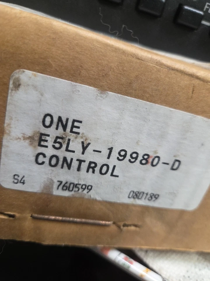 86-87 Lincoln Continental Mark VII1 calefacción y control de clima E5ly-19980-D Foto 3 de 4