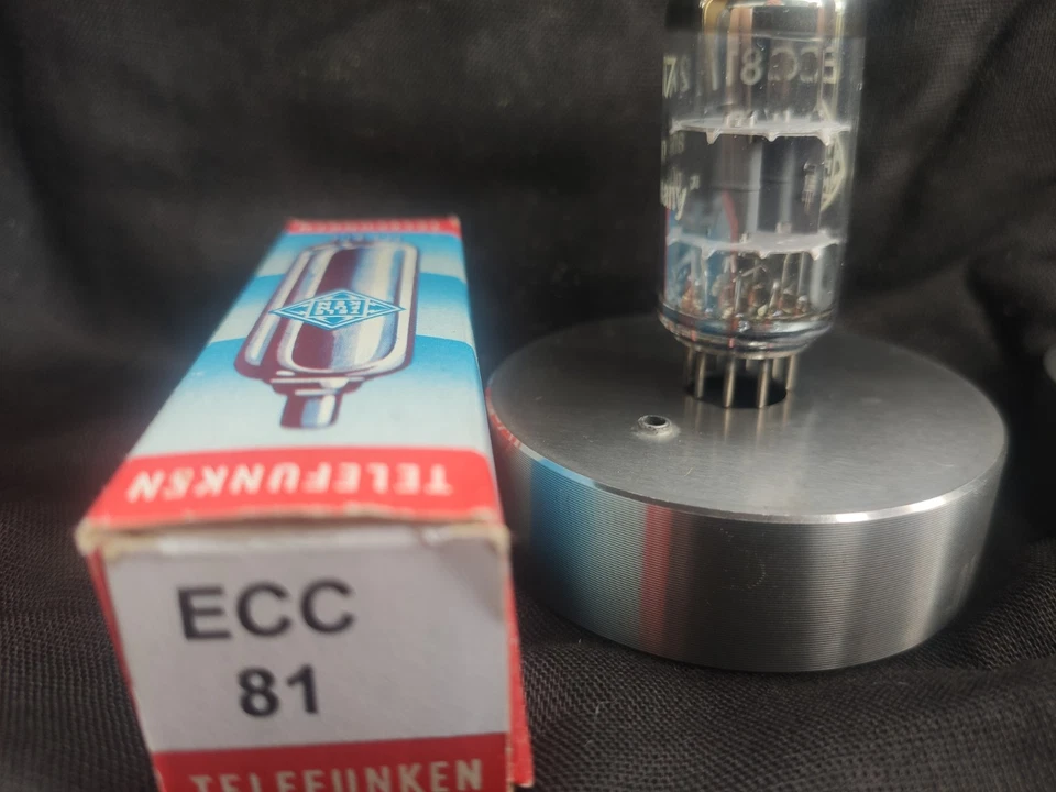 TELEFUNKEN ECC81  12AT made in west germany  - Imagem 2 de 4