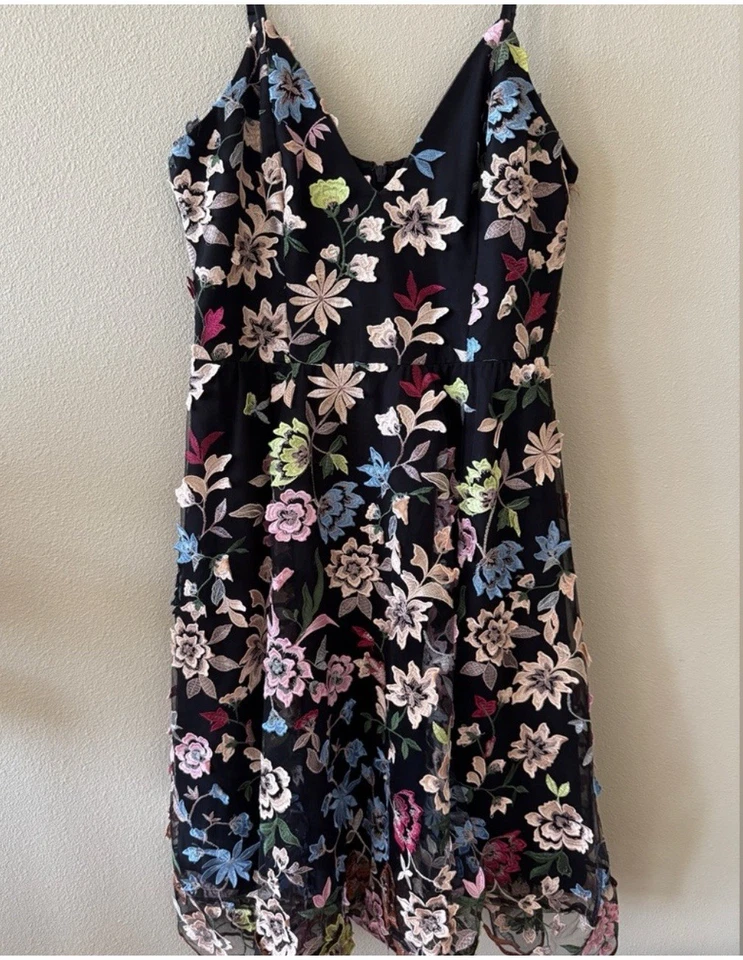 VESTIDO LA POBLACIÓN Maren Clavel Floral Vestido Boda Boho Cóctel Talla Grande Foto 4 de 4