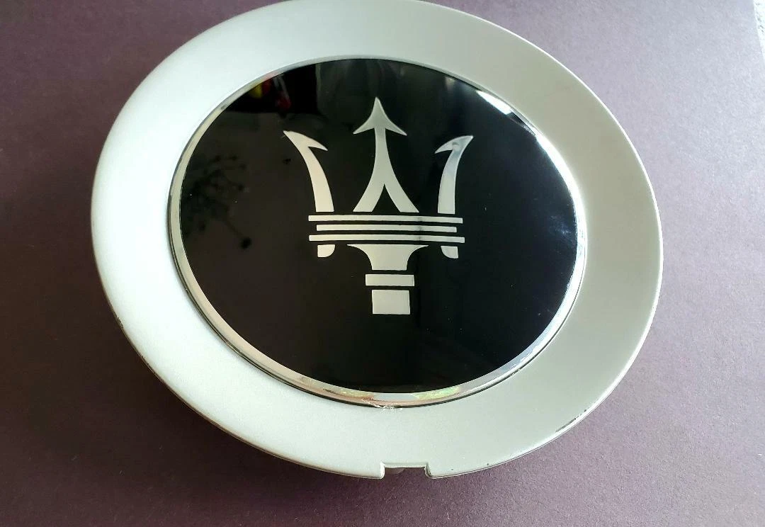 Maserati ghibli wheel center caps deals