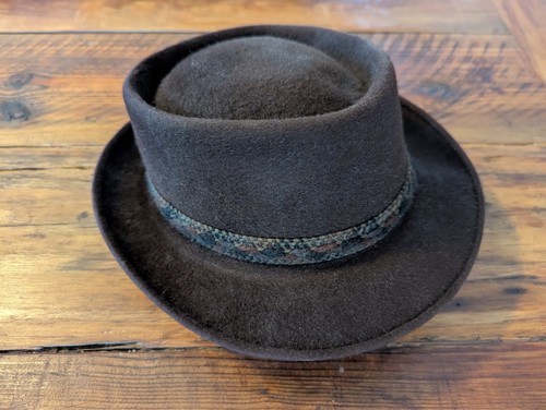 Vintage Champ Hat in Original Box "Feel the Felt" size small