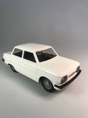 ZAZ 968 toy car toy auto Maschine Autospielzeug Soviet period vintage Jahrgang 
