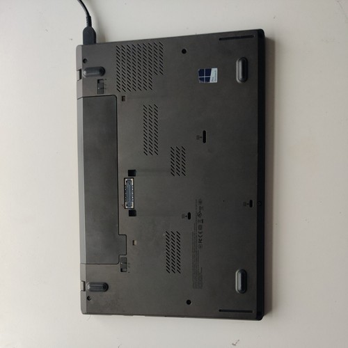 Lenovo ThinkPad T450. i5-5200M. 8GB RAM 118GB SSD 1600x1200 screen. W11 Pro - Picture 6 of 6