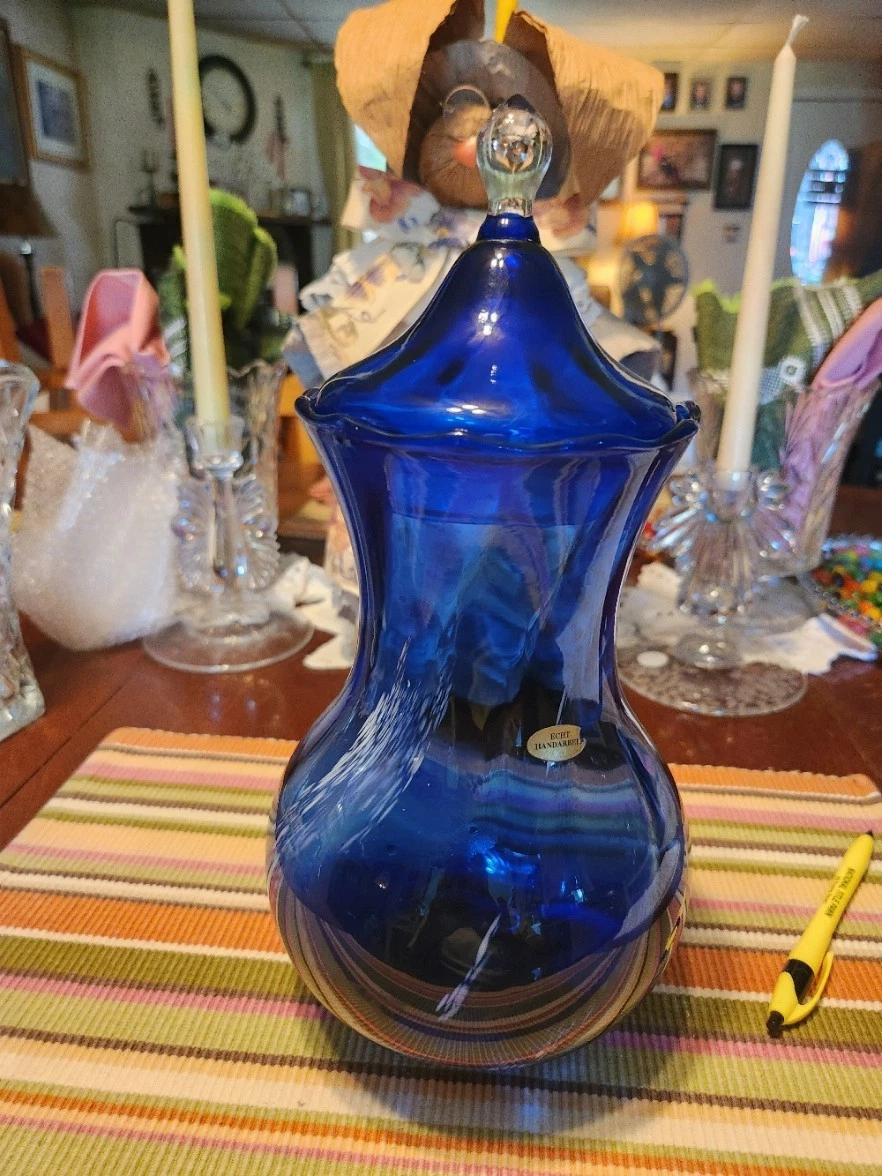 Handmade Colbalt&White optic ruffled fluted edge w/lid clear ginger jar
Opens in a new window or tab