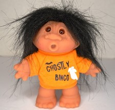 1986 THOMAS DAM LUCKY BINGO TROLL 5" DOLL BLACK HAIR GHOSTLY BINGO SHIRT