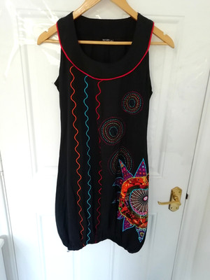 Nature Line Made in Nepal Kleid 100% Baumwolle Schwarz Multi Lagenlook Blasensaum Sonne