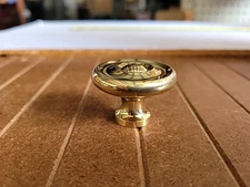 Amerock Allison 1.5 In Diameter Solid Brass Cabinet Knob In Polished Brass