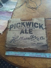 Pickwick Ale BOSTON MASS. HAFFENREFFER BEER BREWERY WOOD BOX End Rare  c.1944