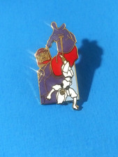 STORM & Sentinel X-Men Gold Metal & Enamel Pin Back vtg 1993 Marvel Planet