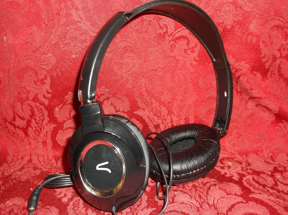 BINOCULARES BUSHNELL SPORT PAK, RADIO, AURICULARES, FUNDA... ¡COMO NUEVO! Foto 3 de 4