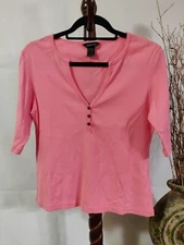 Moda International womens L pink top henley neckline SS EUC