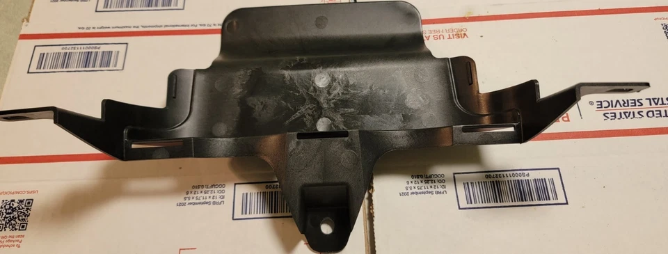 JAGUAR TIPO F - MONTAJE PARACHOQUES SOPORTE MOLDURA EX53-75018-A OEM Foto 4 de 4