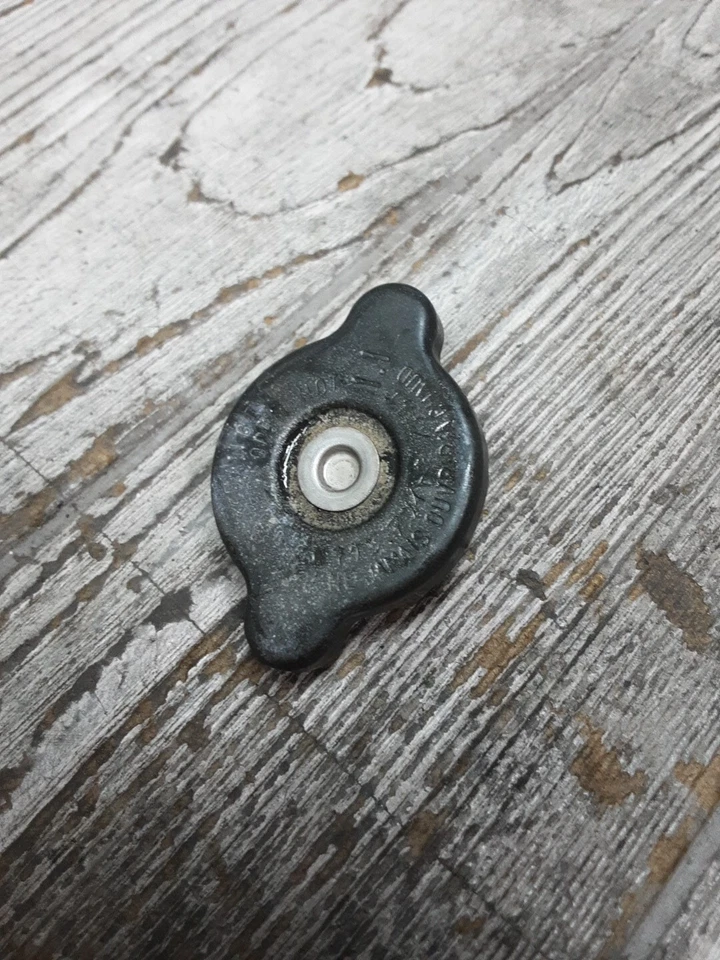 2009 09 94-09 Kawasaki Ninja 500 500R radiador refrigerante tapa de presión tapa cubierta Foto 2 de 4