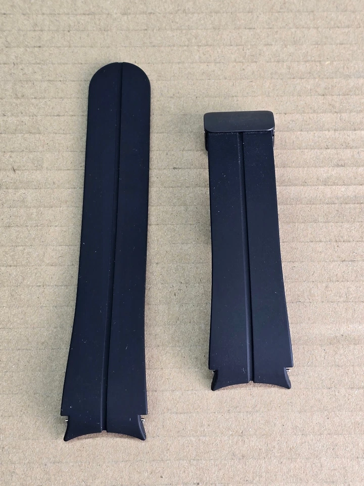 OEM Magnetic D-Buckle Sport Band Strap For Samsung Galaxy Watch5  Pro - Black - Image 4 of 4