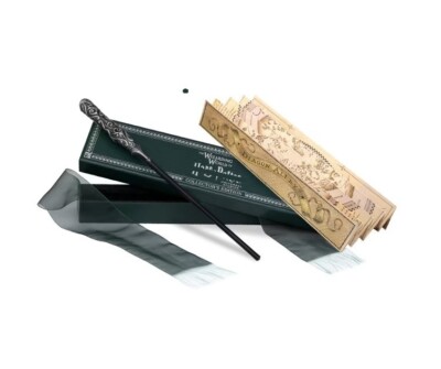 Interactive 2023 Collector Wand   Wizarding World Hɑrry Ƥoƚƚer Universal