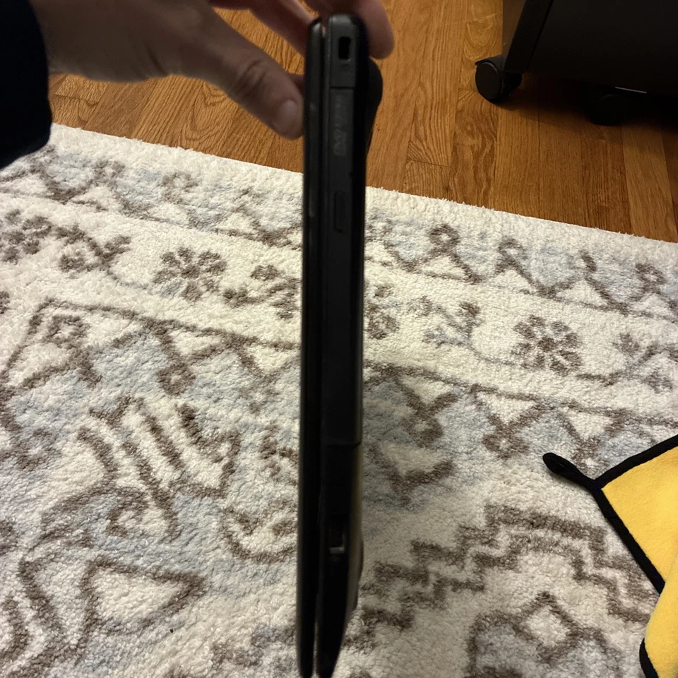 ASUS X550L Laptop 15.6” 500 GB HD Intel i5 1.6ghz 4 GB RAM (Needs Battery) - Image 4 of 4