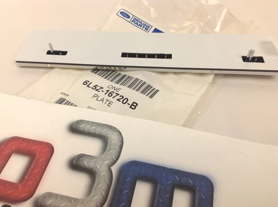 Ford Ranger 2006-2011 diestro o derecho cromo emblema placa de identificación OEM 6L5Z-16720-B nuevo Foto 2 de 2