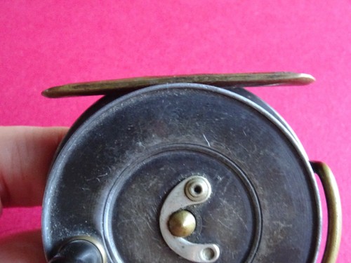 A GOOD VINTAGE 2 3/4" HARDY SUNBEAM DUPLICATED MK.2 TROUT FLY REEL - Picture 5 of 9