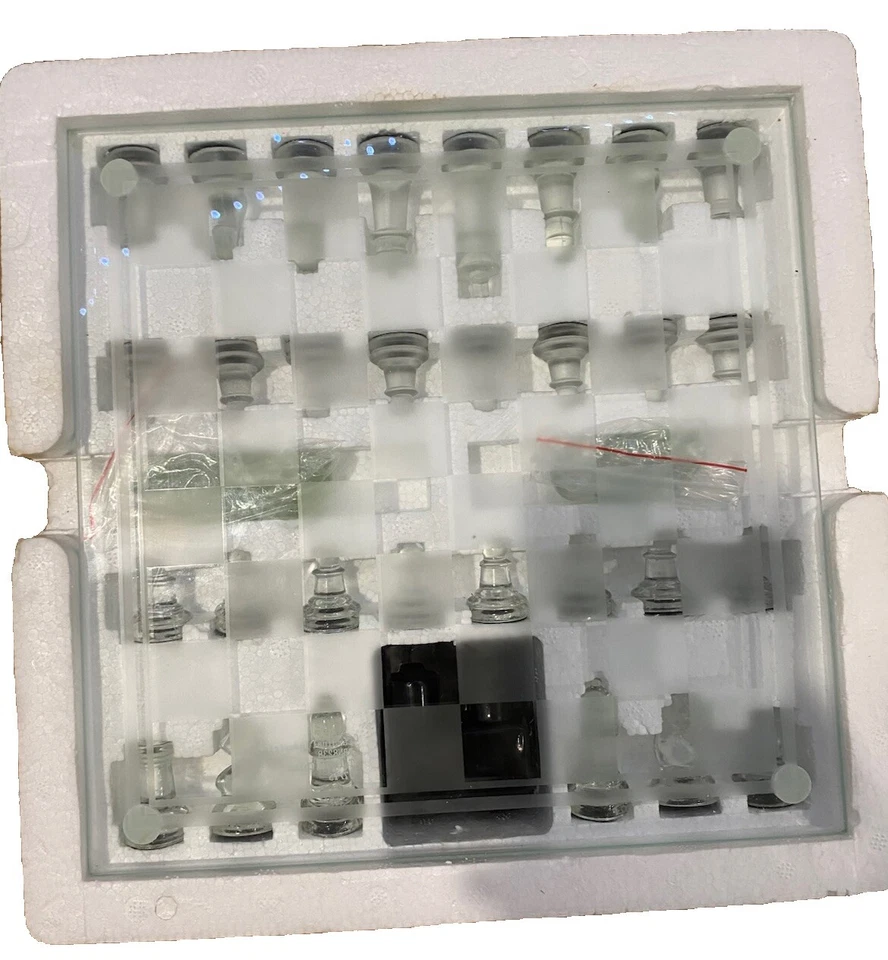 GLASS CHESS AND CHECKERS - Great Gift - Image 3 of 3