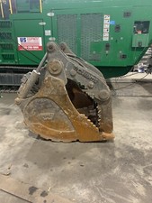 Tag-Mantis grapple bucket 