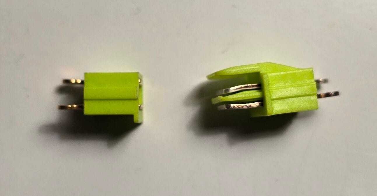 Battery Connectors.  High Current Similar To Deans
