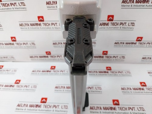 BOZHOU TOOLS ST64 Pistola per unghie ad aria compressa per cucitrice ad aria pneumatica chiodi in acciaio calcestruzzo - Foto 11 di 22