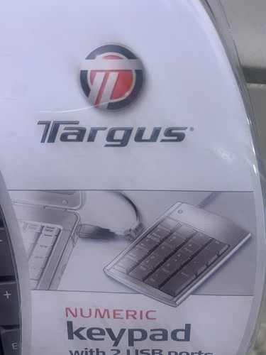 Targus Numeric Keypad with 2 USB ports for PC New In Packaging PAUK10U - Picture 3 of 12