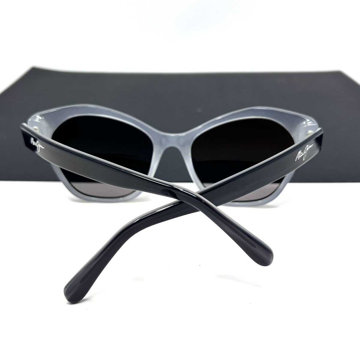 Maui Jim KILA MJ 819-02A Black with Pearl interior / Neutral Grey POLARI… Maui Jim Kila 819 Sunglasses: Models: RS819-13C, HS819-12E  main image 3