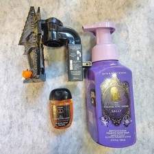 Bath Body Works Nightmare Before Christmas Wallflower Plug Soap/Sanitizer Set
