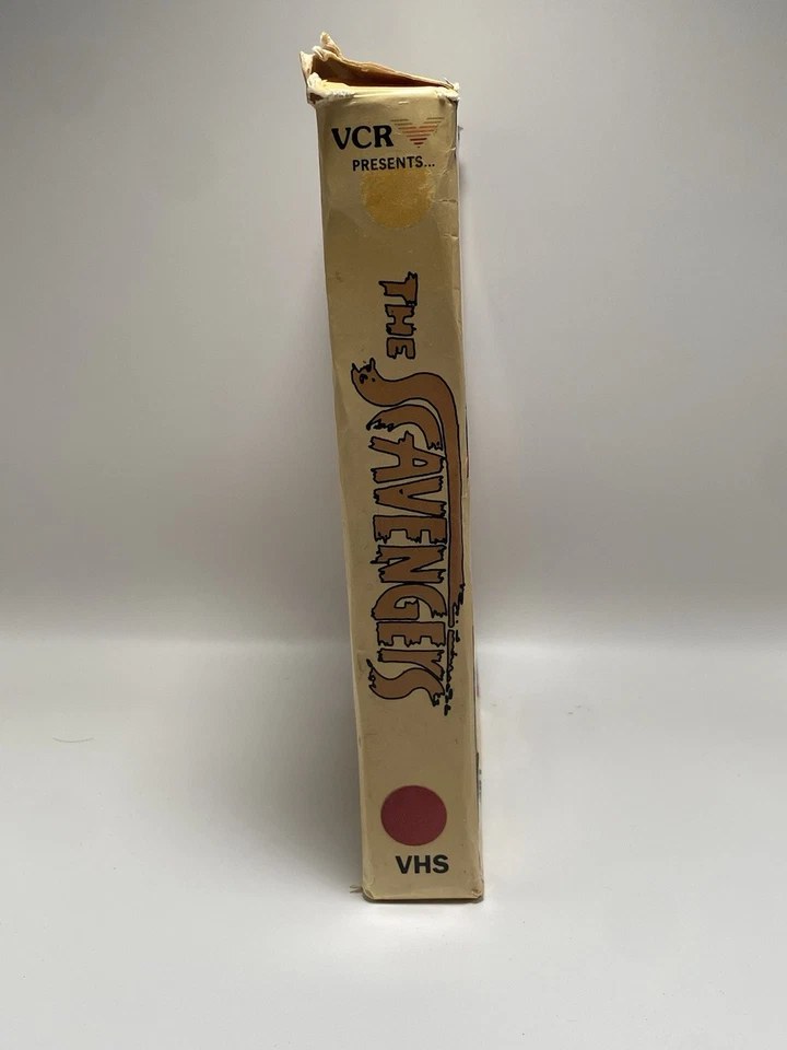 1985 THE SCAVENGERS VHS TAPE W/ORIGINAL CASE HTF MATURE NR TESTED UGC - Imagem 3 de 4