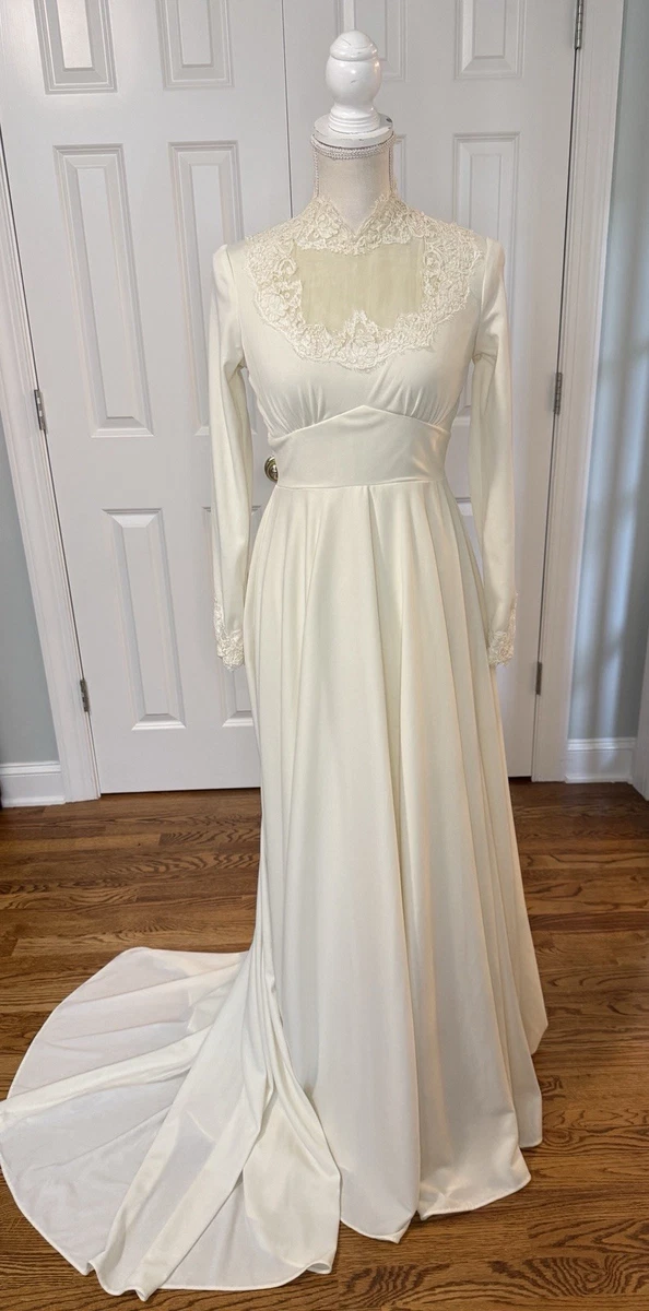 long sleeve empire waist wedding dress A-Line Dresses for sale Color linen:Sand The Dress” Is Now 2023BFCM Ball gown Long Sleeves Waist Line