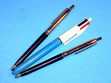 3 PENNE INCHIOSTRO A SFERA BIC VINTAGE ~ UNA È UNA PENNA A QUATTRO COLORI