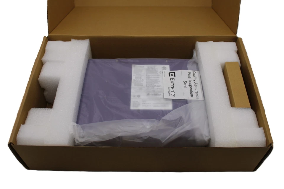 New Open Box Extreme Networks X440-G2-24T-10GE4 24-Port Ethernet Network Switch - Image 2 of 3