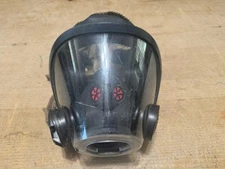 Scott AV-3000 HT Fire Fighter SCBA Mask SIZE: Amp Bracket Medium 4-pt harness EG