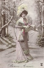 CP BONNE ANNEE FEMME ELEGANTE CHAPEAU PLUMES MANCHON FOURRURE - 51965