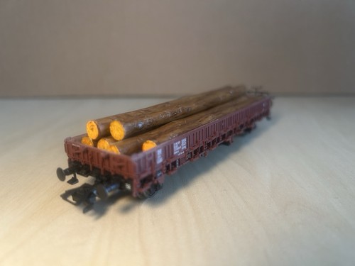 PIKO 54471 Rungenwagen mit Baumstämmen der DR, H0, DC, Ep.IV, ohne OVP | Condition: Gebraucht