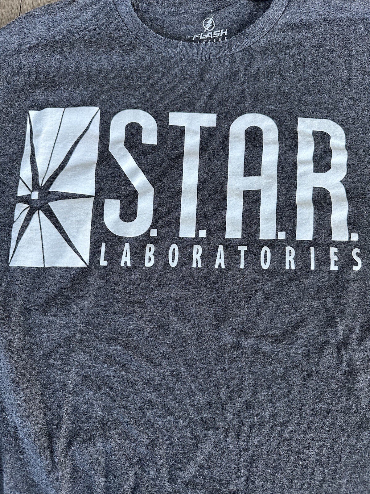 DC Comics THE FLASH ‘STAR LABORATORIES’ LOGO TSHIRT! Size XL! eBay