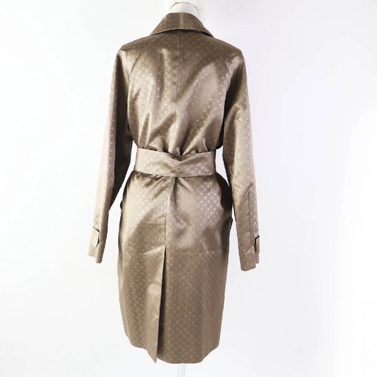 LOUIS VUITTON（LV） Cappotto lungo LOUIS VUITTON seta monogramma cintura marrone taglia 38 donna
